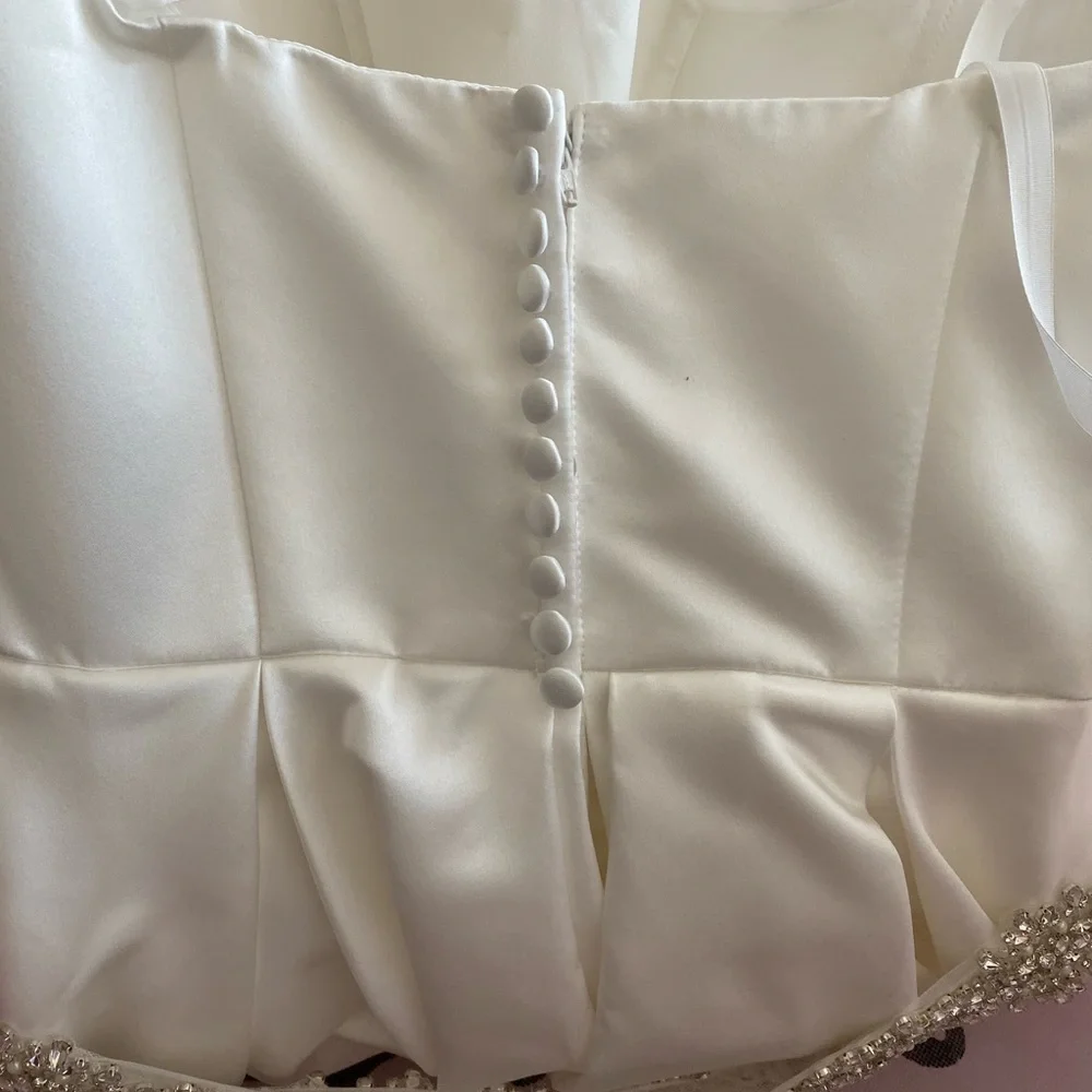 NEVER WORN BRIDAL BALL GOWN! - Picture 5 of 7